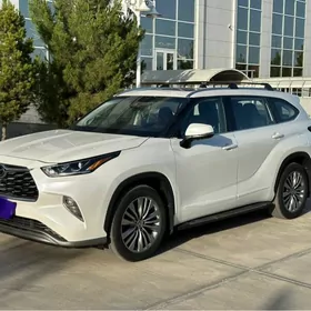 Toyota Highlander 2020