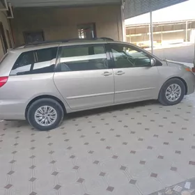 Toyota Sienna 2006