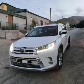 Toyota Highlander 2018