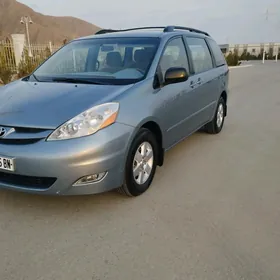 Toyota Sienna 2008