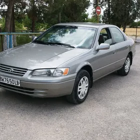 Toyota Camry 1999