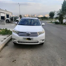 Toyota Highlander 2011