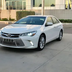 Toyota Camry 2017