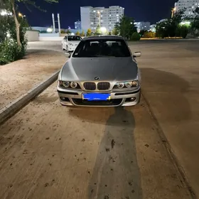 BMW E39 1998