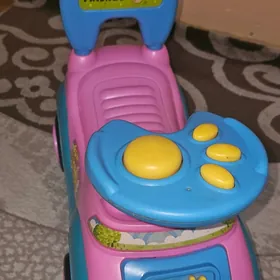 Машинка для ребенка