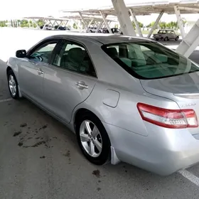 Toyota Camry 2011