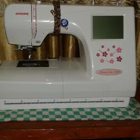 Janome 370 E