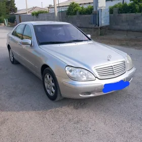 Mercedes-Benz S-Class 2000