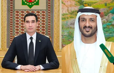 Президент Туркменистана принял министра экономики ОАЭ, прибывшего для участия в бизнес-форуме