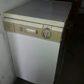 посудамоюшая машинка