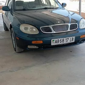 Daewoo Leganza 2000