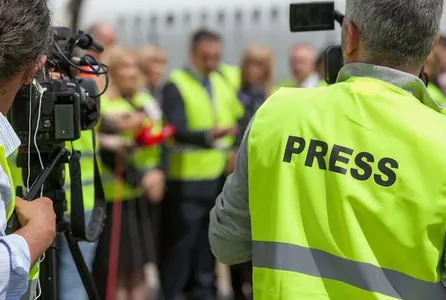 Täzeliklere bolan gyzyklanma dünýäde peselýär. TikTok däp bolan HBS-den öňe geçýär