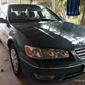 Toyota Camry 2001