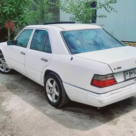 Mercedes-Benz E280 1993