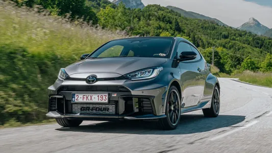 Toyota GR Yaris 2024 hödürlendi: ýokary güýç, täze awtomat we batyrgaý dizaýn