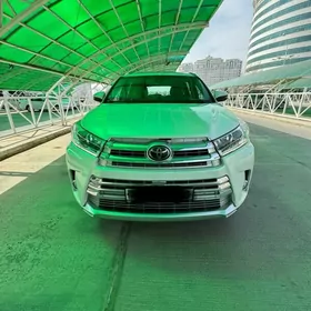 Toyota Highlander 2018