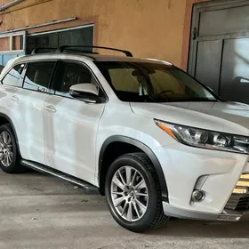 Toyota Highlander 2018