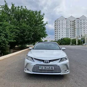 Toyota Camry 2022