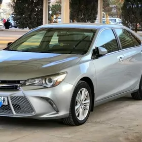 Toyota Camry 2017