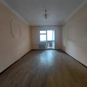 Satlyk Mir1. 1etaj  3kom 75m²