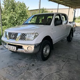 Nissan Navara 2010