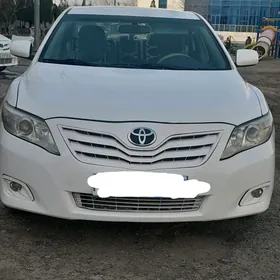 Toyota Camry 2010