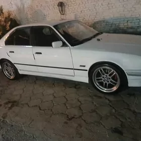 BMW 545 1993