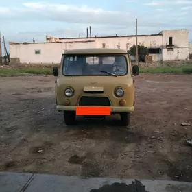 UAZ Profi 1999