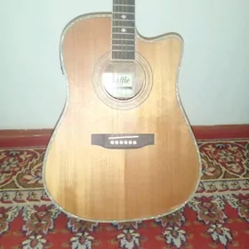 Gitara satlyk obmen