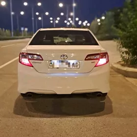 Toyota Camry 2012