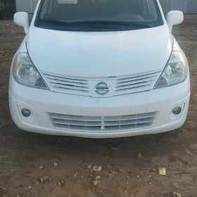 Nissan Versa 2010