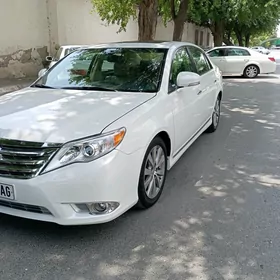 Toyota Avalon 2010