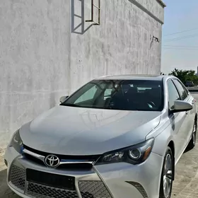 Toyota Camry 2015