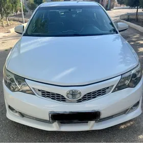 Toyota Camry 2013