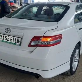 Toyota Camry 2010