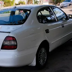 Daewoo Leganza 1999