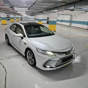 Toyota Camry 2023