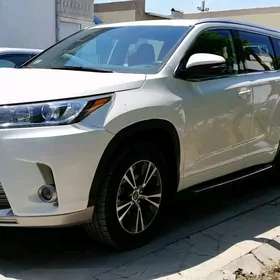 Toyota Highlander 2017