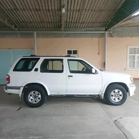 Nissan Pathfinder 1998