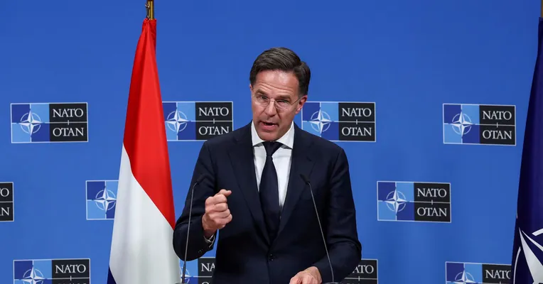 NATO niderlandly syýasatçy Mark Rýutteni Baş sekretar wezipesine tassyklady