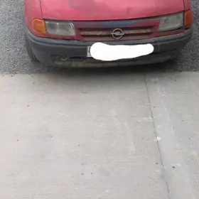 Opel Astra 2000