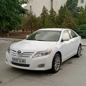 Toyota Camry 2011