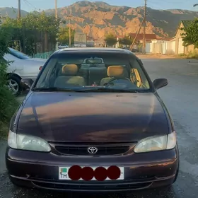 Toyota Corolla 2000