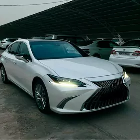 Lexus ES 350 2022