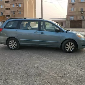 Toyota Sienna 2009