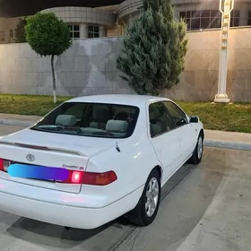 Toyota Camry 1999