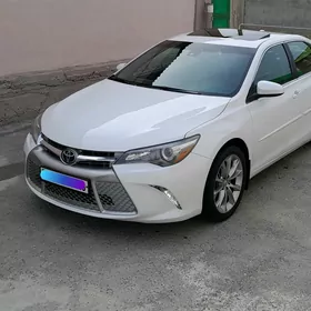 Toyota Camry 2015