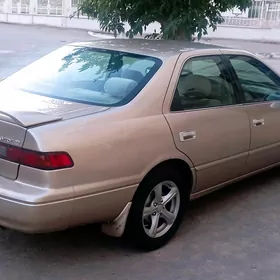 Toyota Camry 1998