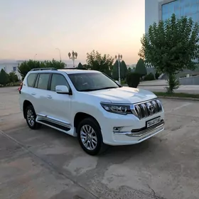 Toyota Land Cruiser Prado 2023