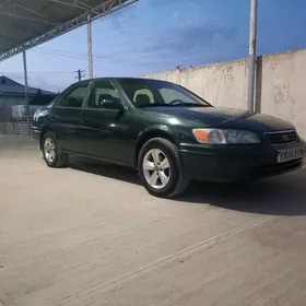 Toyota Camry 2000